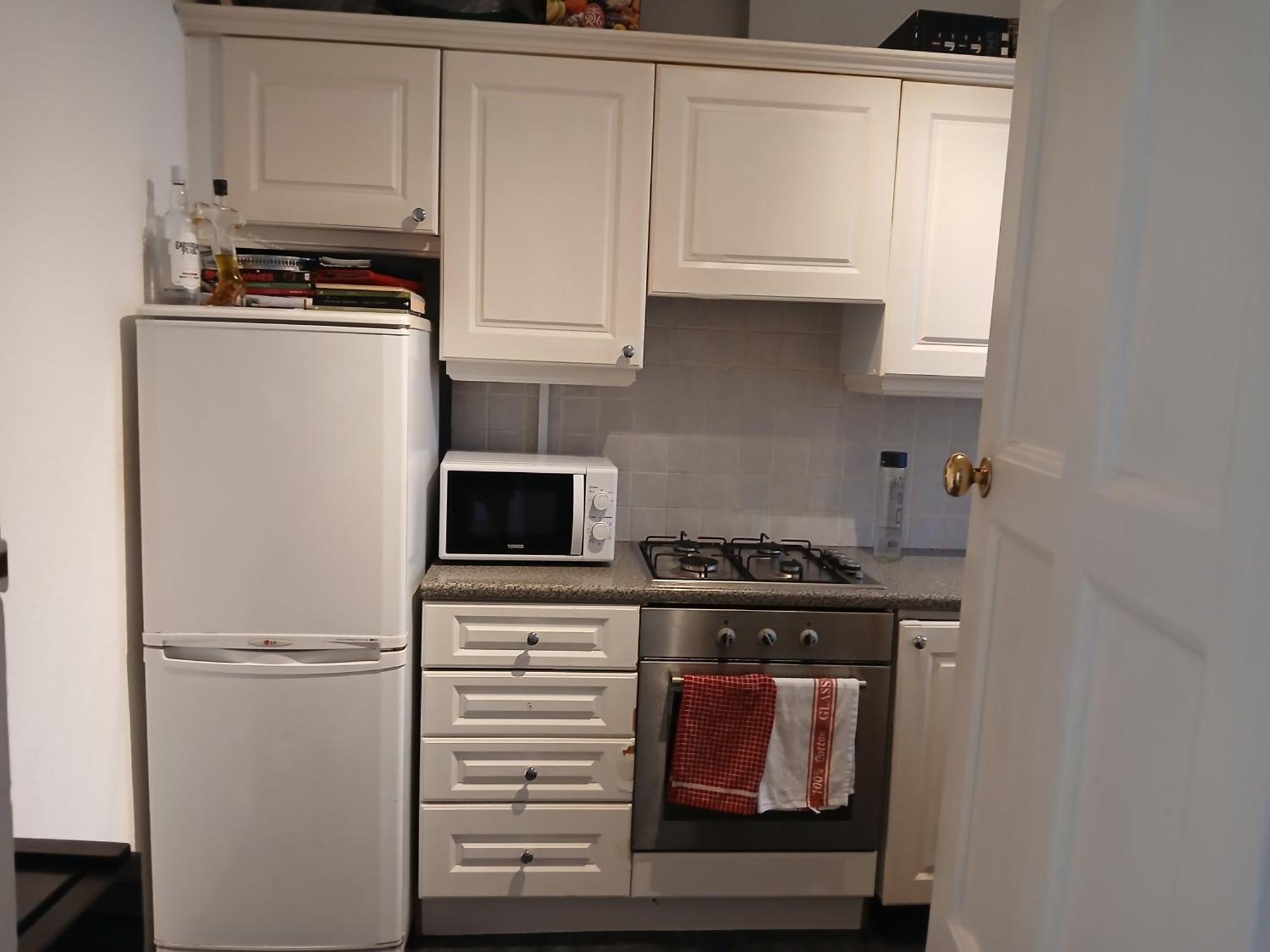 Sunny And Spacious Flat In Nw3 런던 외부 사진