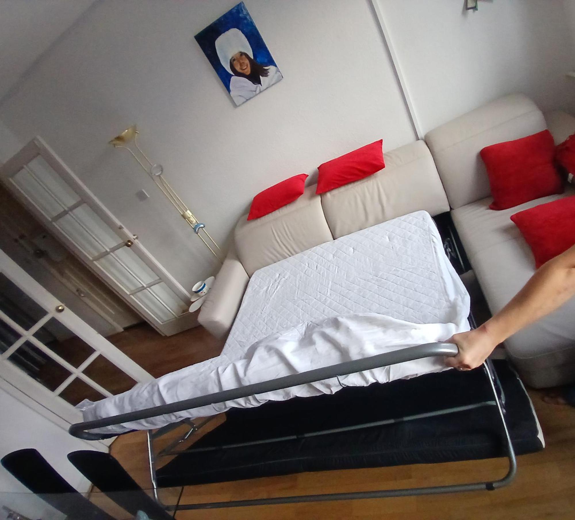 Sunny And Spacious Flat In Nw3 런던 외부 사진